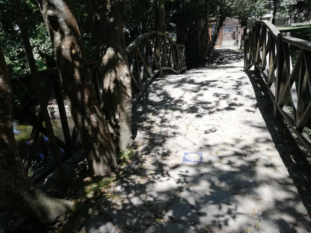 Alojamiento Camino Real Sigueiro Buitenkant foto